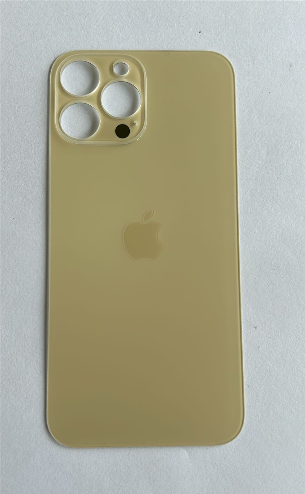Tapa IPhone 13 Pro Max  Dorado